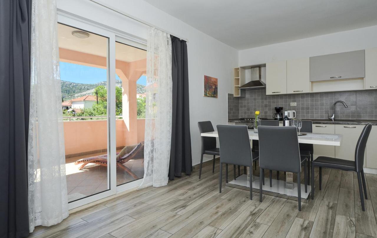 Apartments Luciano سيغيت فغانييتْسا المظهر الخارجي الصورة