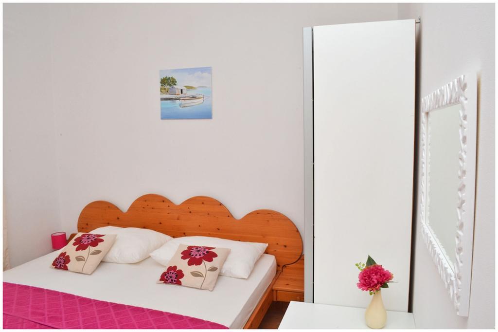 Apartments Luciano سيغيت فغانييتْسا الغرفة الصورة