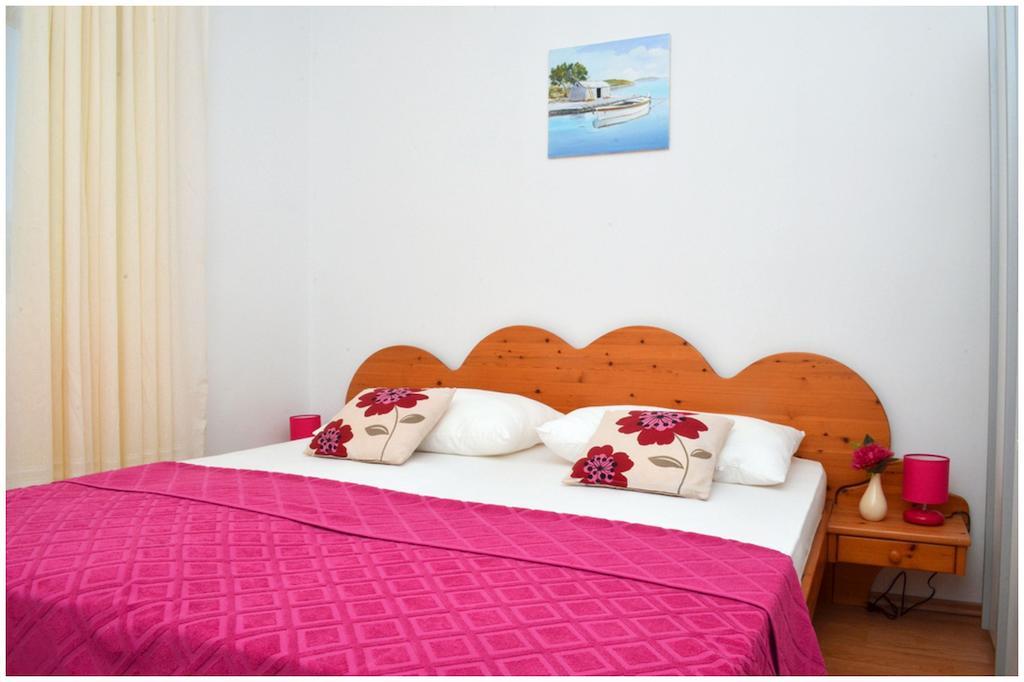 Apartments Luciano سيغيت فغانييتْسا الغرفة الصورة